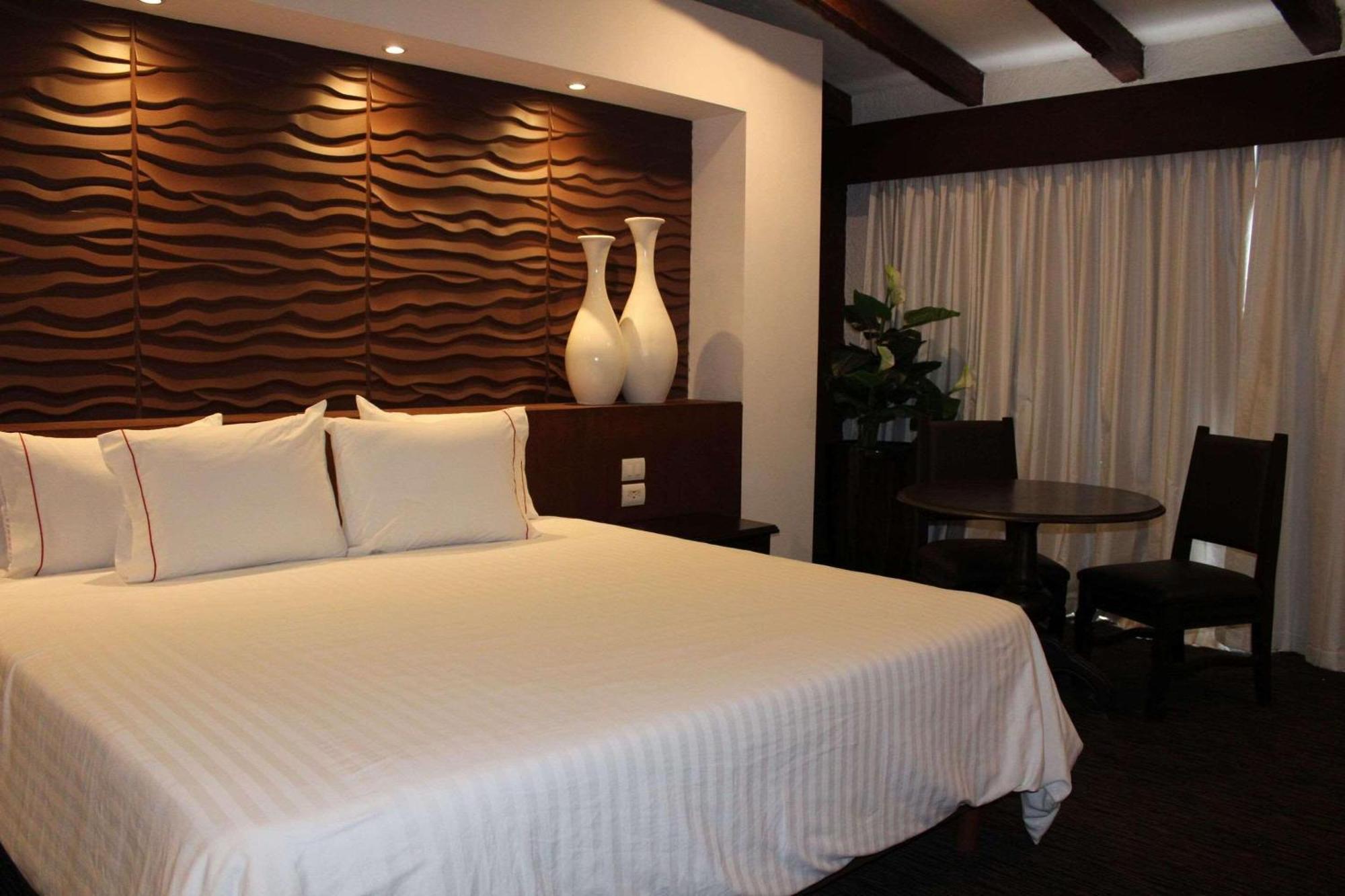 Radisson Hotel Tapatio Guadalajara Aeropuerto Tlaquepaque Ngoại thất bức ảnh